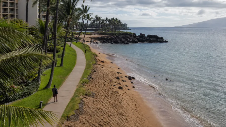 Ka'anapali Beach, Maui: The Walkable Resort Base