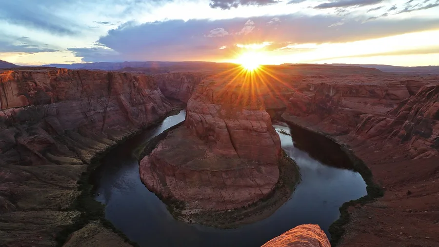 11 Desert Trails in Arizona That Are Perfect From November to March Horseshoe Bend Trail near Page