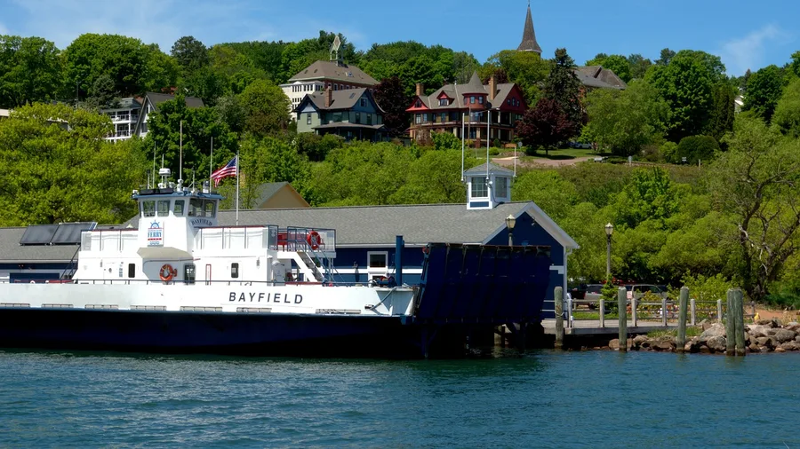 Bayfield, Wisconsin: Apostle Islands Base